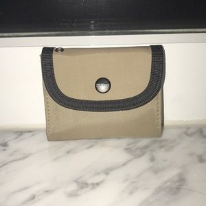 Esprit Card Holder